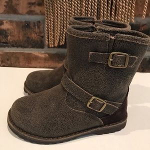 Boy UGGS size 9